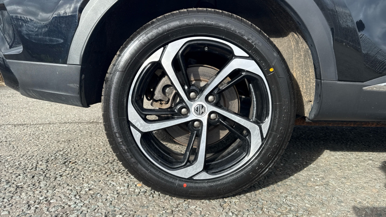 MG HS 1.5 T-GDI PHEV Trophy 5dr Auto Hatchback